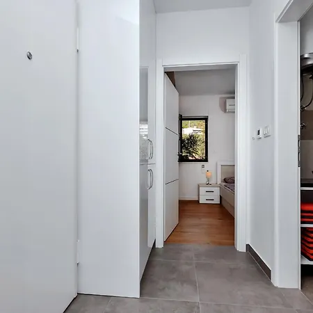 Luxury Sidro With Free Parking