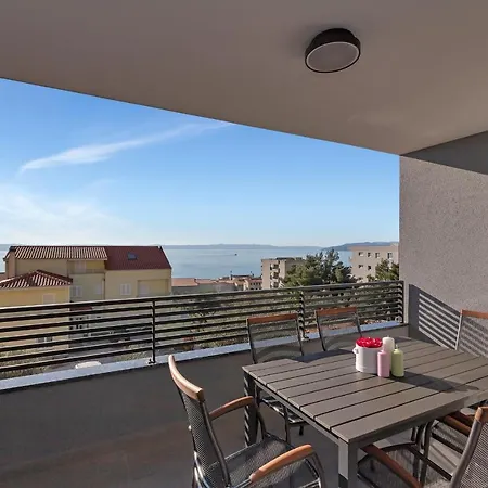 Luxury Sidro With Free Parking Apartment
